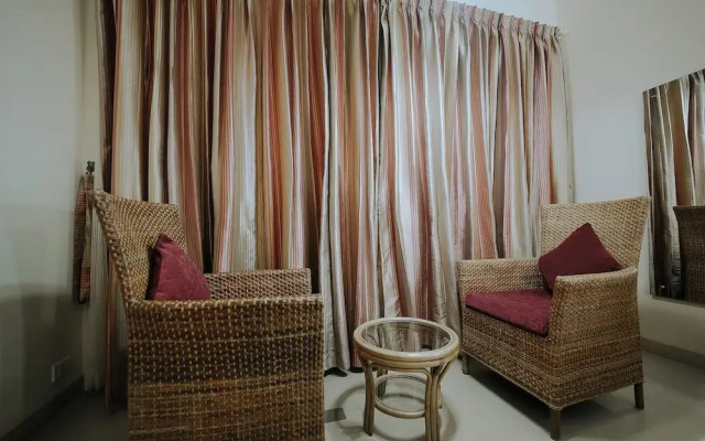 Hotel Devaragam