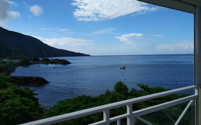 Bel appartement avec piscine, face à la mer