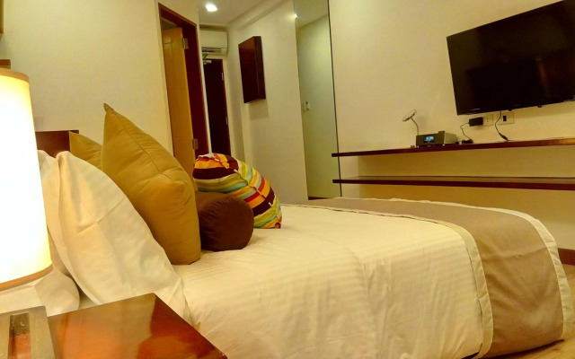 Shore Time Hotel
