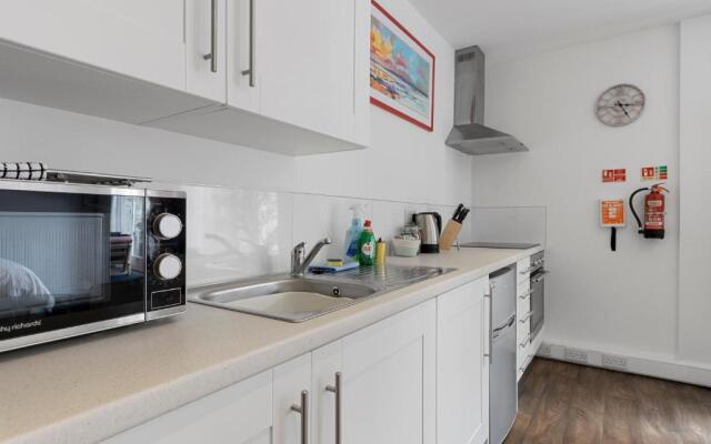 Exeter City Centre Apartments Stoop Apartment