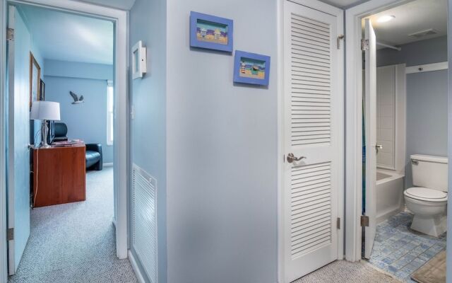 Salty Hippo - 2Br Condo