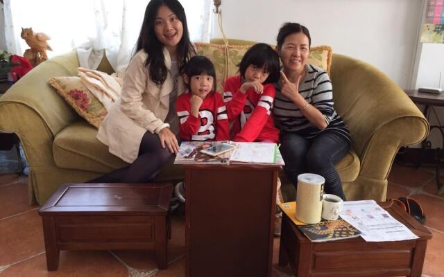 Nunu Haus Guest House