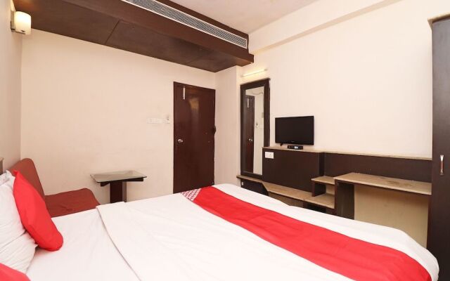 Oyo 28796 Hotel Rajhans