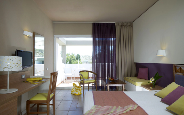 Porto Angeli Beach Resort – All Inclusive