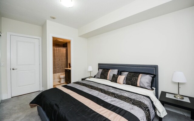 Sarkar Suites - 330 Burnhamthorpe Road