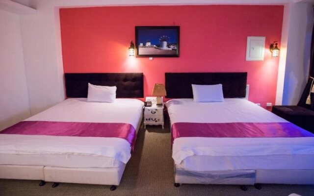 Rainbowtown Hotel
