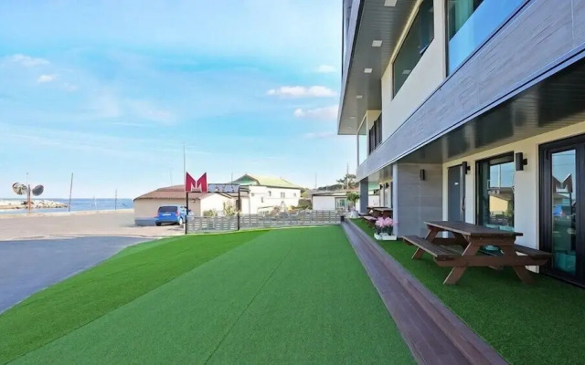 M Stay Pool Villa
