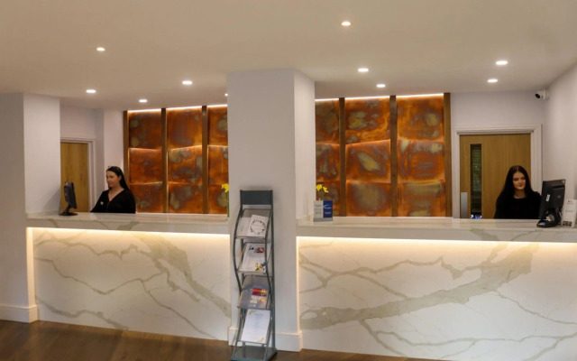 Best Western Premier Heronston Hotel & Spa