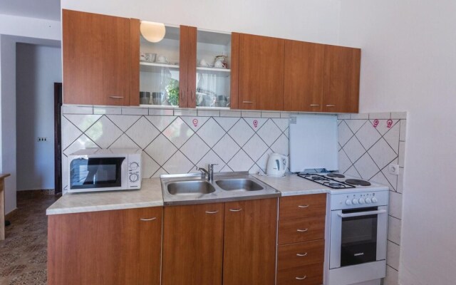 Awesome Home in Bacina With Wifi and 2 Bedrooms