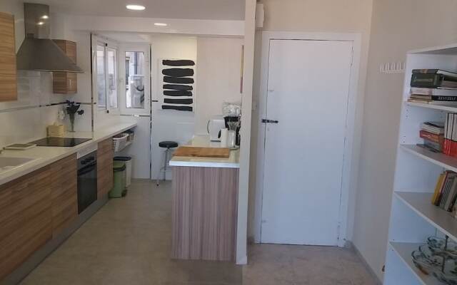 Oceanografic Arts beach center 46