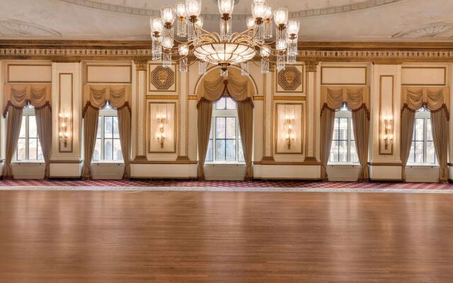 Fairmont Hotel Vancouver