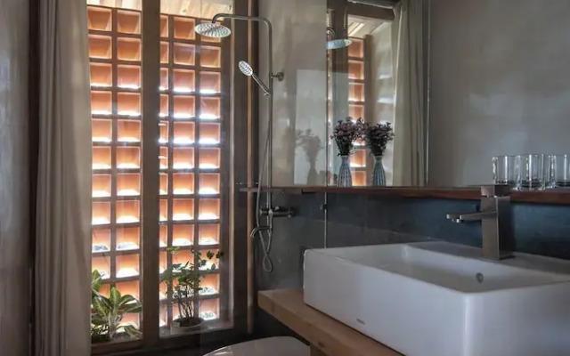 Hachi Homestay & Spa