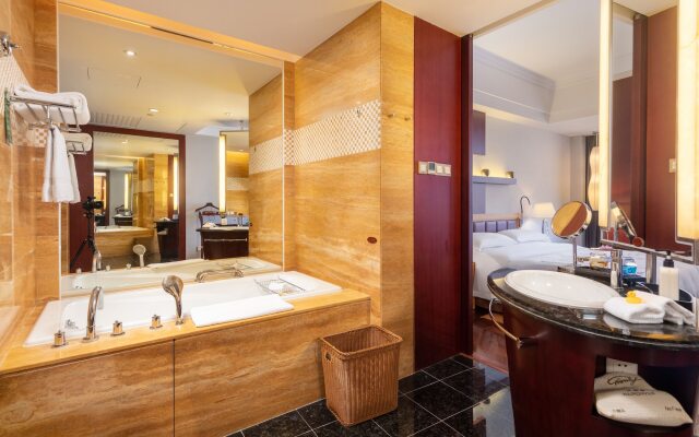 Zhuhai Charming Holiday Hotel