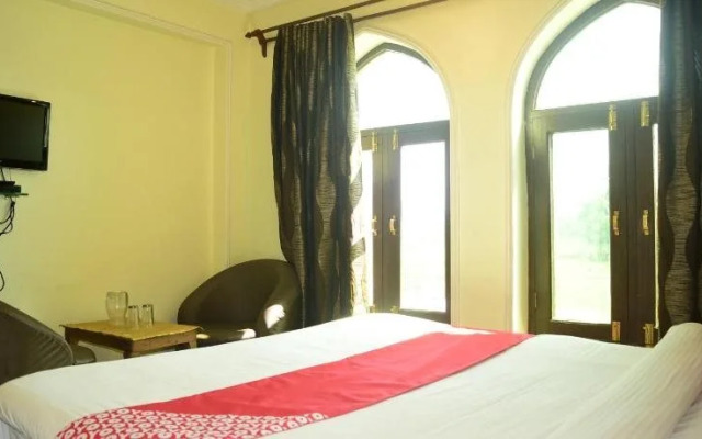 Naqash Residency