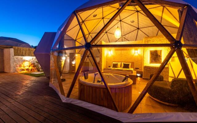 Kalkan Dome Suites & Deluxe-Glamping Holiday In Kalkan