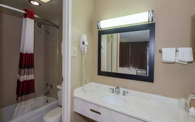 Red Roof Inn Clearfield