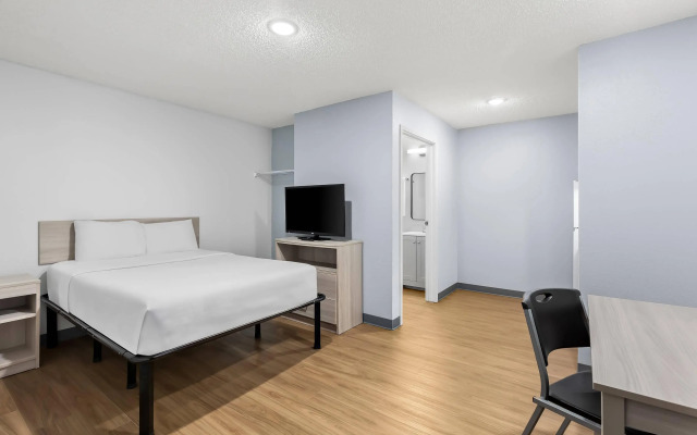 Suburban Studios Lakeland North I-4