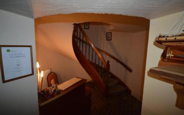 Crockatinney Guest House