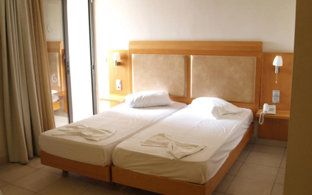 Saint Constantin Hotel