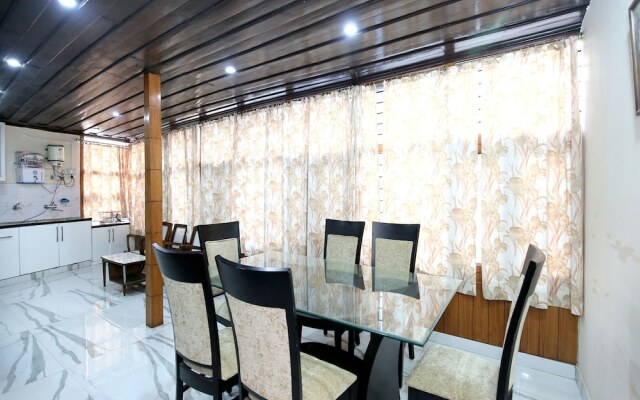 OYO 12243 Home Luxurious 3BHK Villa Longwood