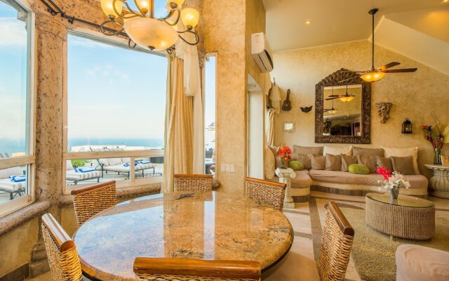Spacious Cabo Villa Perfect for Large Groups: Villa Alegria