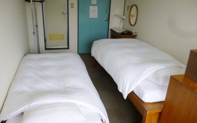 Econo-Inn Kyoto