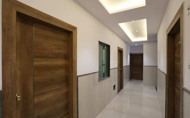 Hotel Lotus Delhi Airport