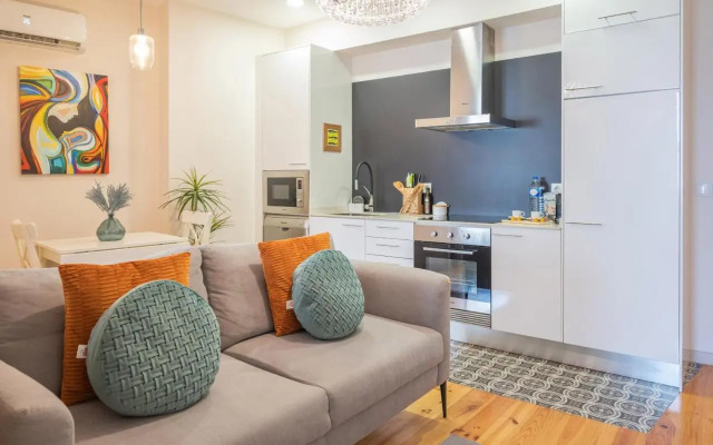 Tiles House, with A/C, Downtown Porto near Metro