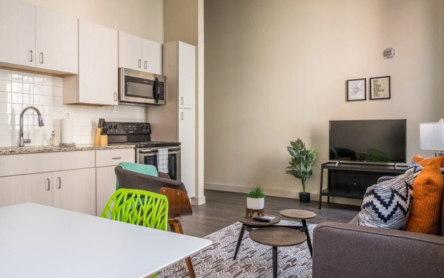 FRONTDESK 917 Locust St Apts Downtown St Louis