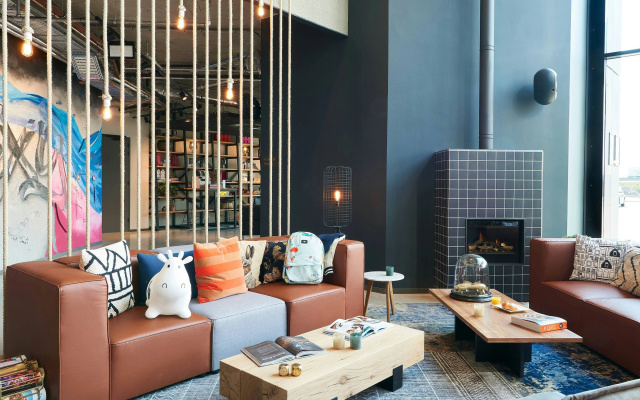 Moxy Amsterdam Schiphol Airport - Image 2