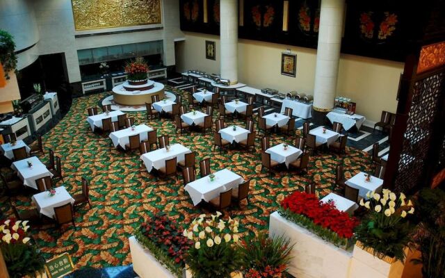 Golden Beach Garden View Hotel