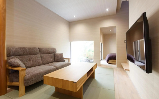 Rakutoko Momo - Vacation STAY 86513