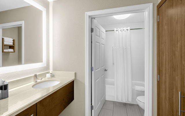 Staybridge Suites Chattanooga at Hamilton Place by IHG