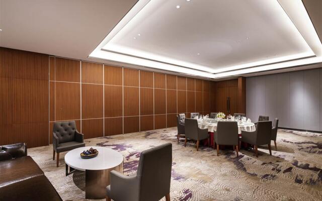 Mercure Shenzhen Longgang - Pinghu Railway Station