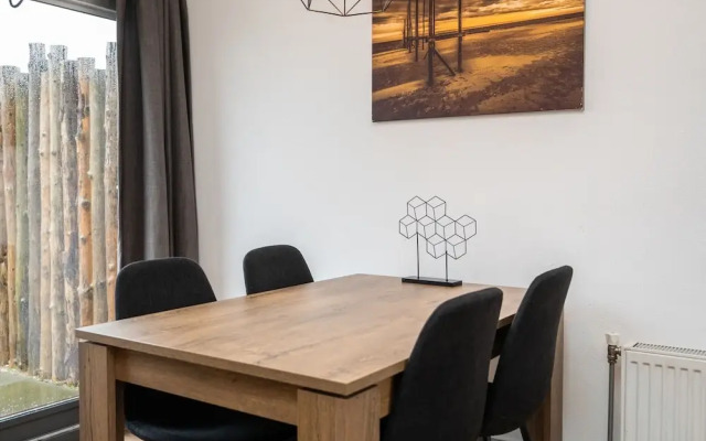 Holiday Home Vakantiepark 't Eibernest Texel