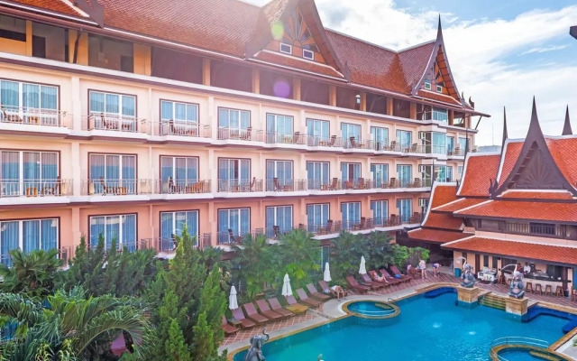 Nipa Resort