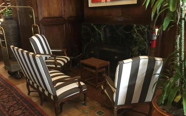 Park Plaza Hotel