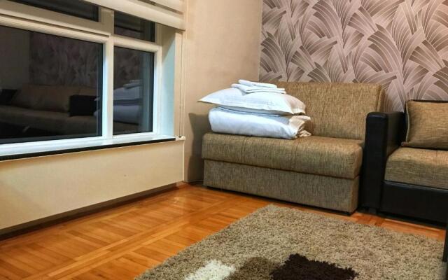 Apartman 33 Kraljevi Čardaci