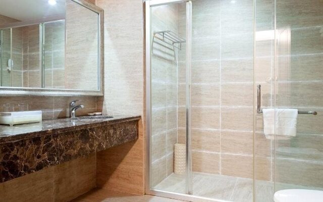 Longyan Yue Feng Super 8 Hotel