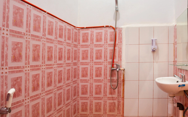 Putri Residence Syariah by OYO Rooms