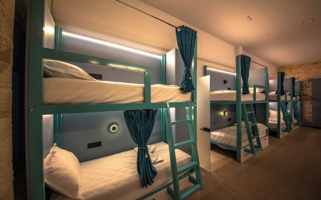 Vega 43 Hostel