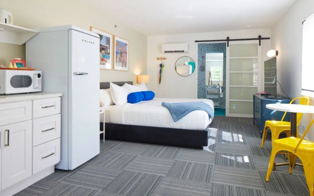 Little Mod Hotel at the University