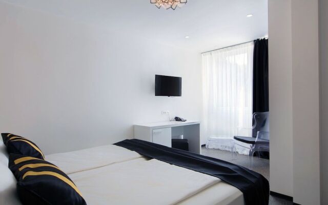 B Gold Luxury Rooms