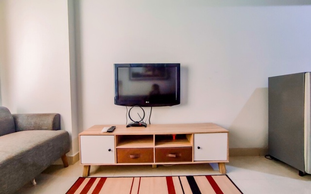 Cozy And Comfort Stay 1Br Apartment At Warhol (W/R) Residences – Guest Rooms – Semarang