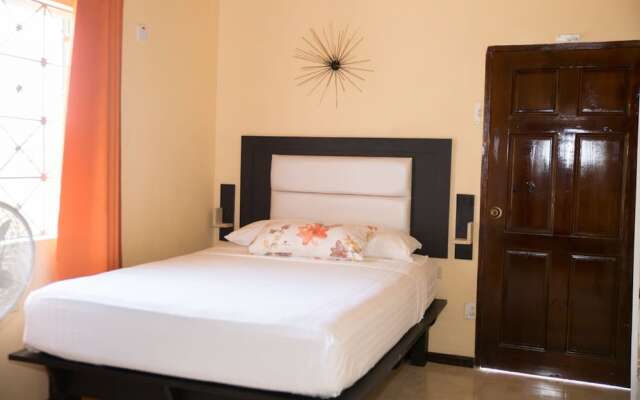 Apartment in Hellshire near Beach