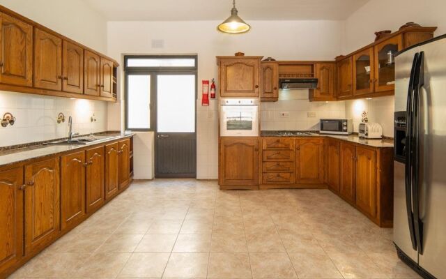 Villa Hgieri - Ghasri Holiday Home