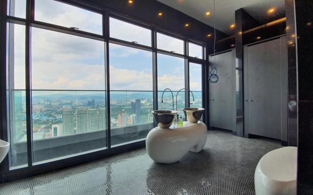 Super Star Suite 5min KLCC Netflix 1cp