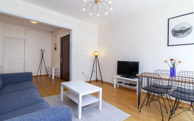 Lovely and Central Flat With Balcony in Sisli