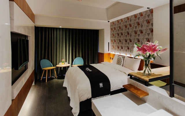 CHECK inn Taichung Zhongshan