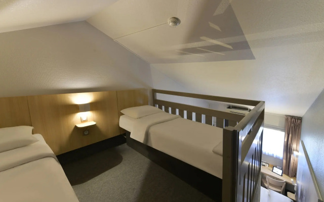 B&B HOTEL Clermont-Ferrand Le Brézet Aéroport